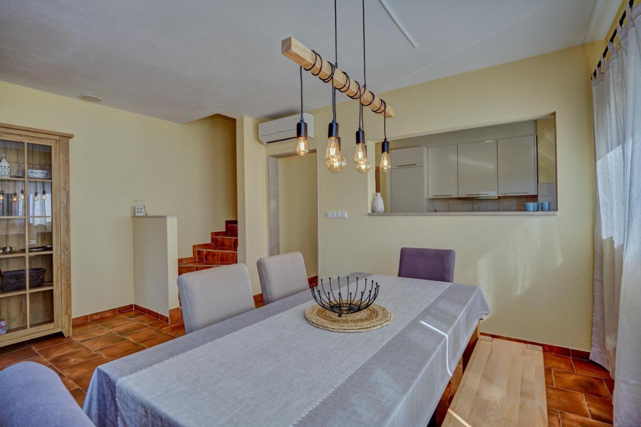 Anovi Holiday Homes By Litto Trogir Zewnętrze zdjęcie